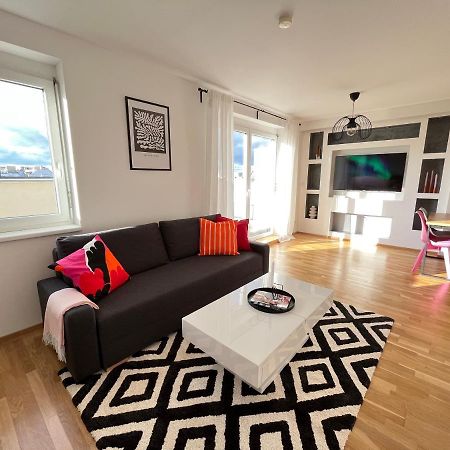 Penthouse Near Central Station With Free Parking فيينا المظهر الخارجي الصورة