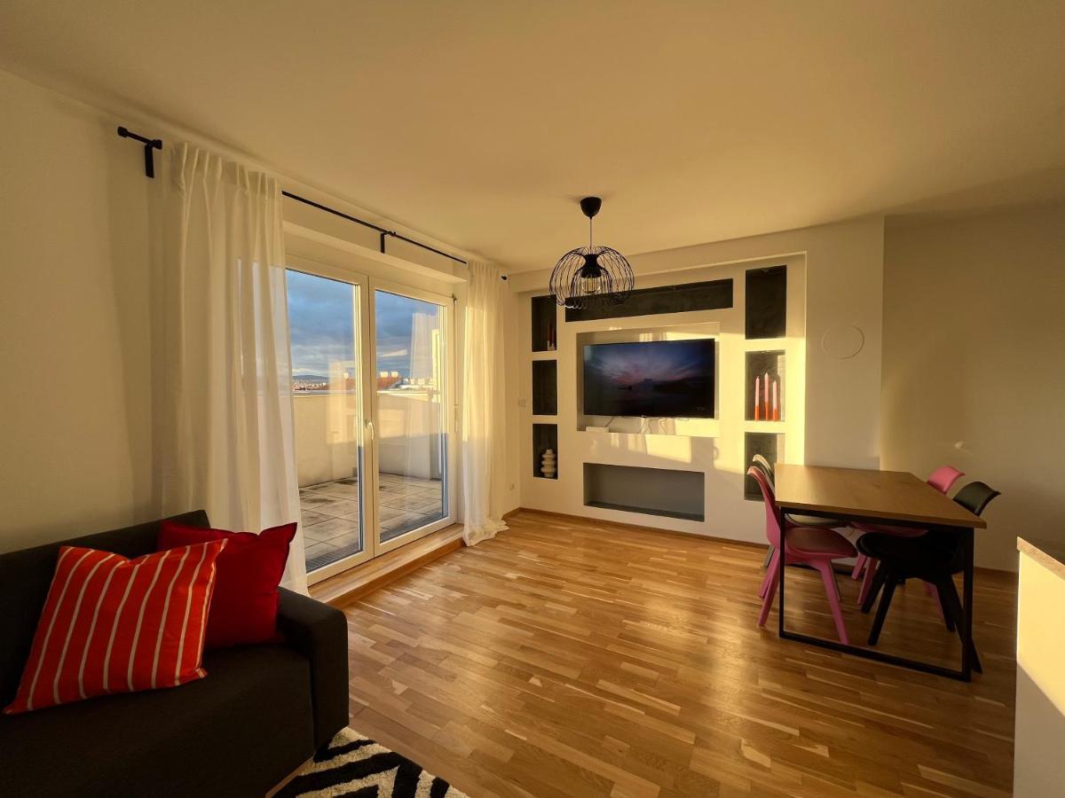 Penthouse Near Central Station With Free Parking فيينا المظهر الخارجي الصورة