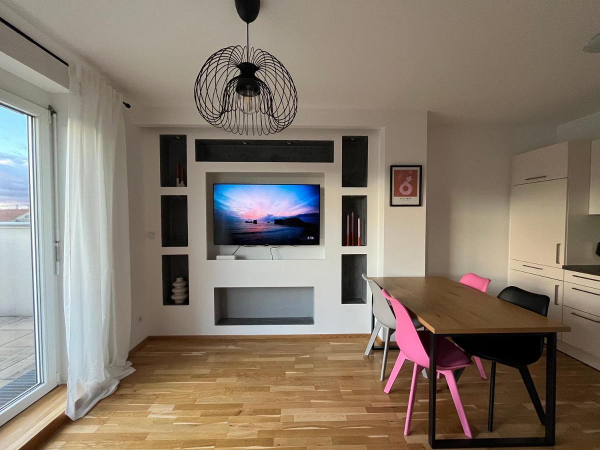 Penthouse Near Central Station With Free Parking فيينا المظهر الخارجي الصورة
